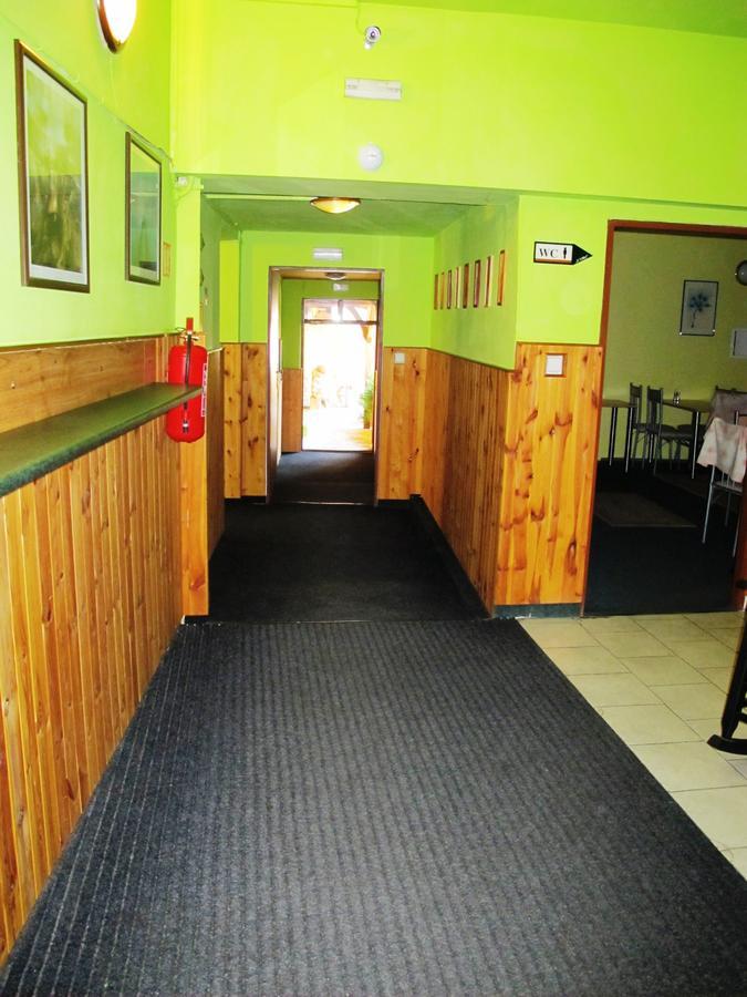 Hotel U Lisky Hostka  Exterior foto