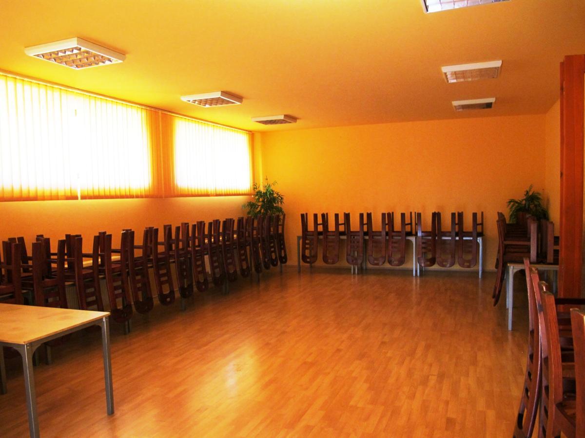 Hotel U Lisky Hostka  Exterior foto